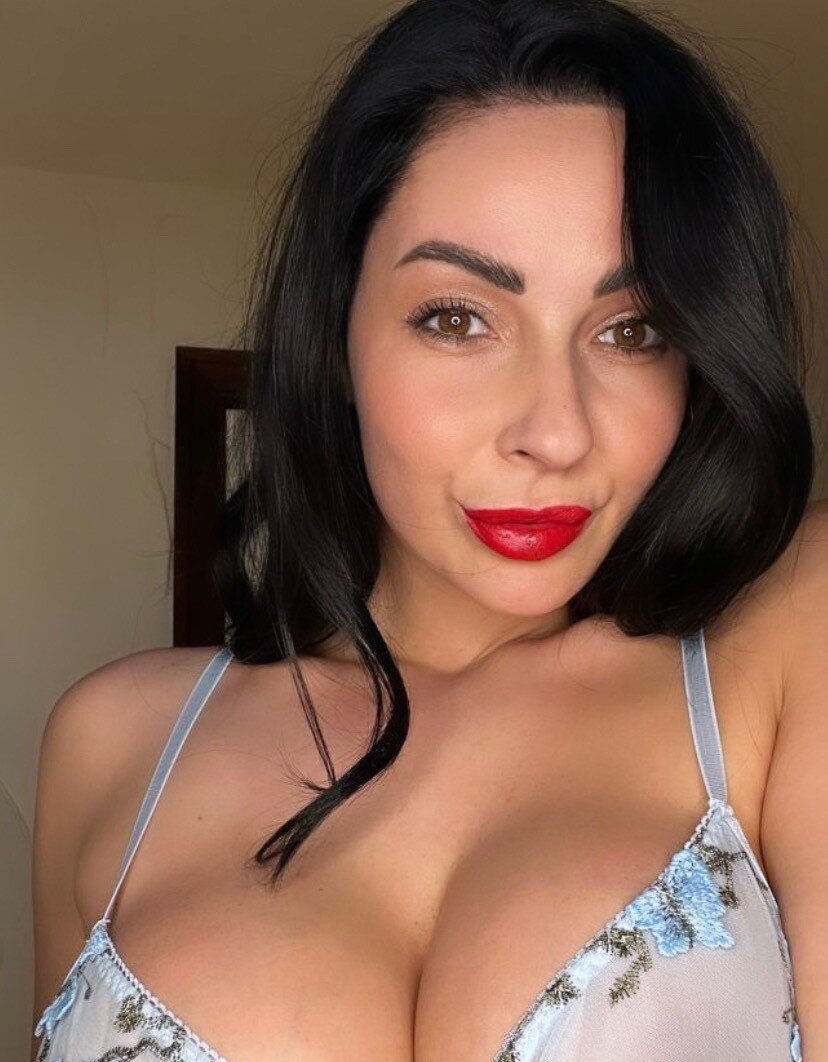 Laurenbeersofficial (@lauren_beers_official), OnlyFans creator