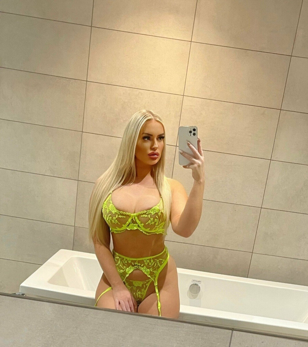 Laurenbabex (@laurenbabex), OnlyFans creator