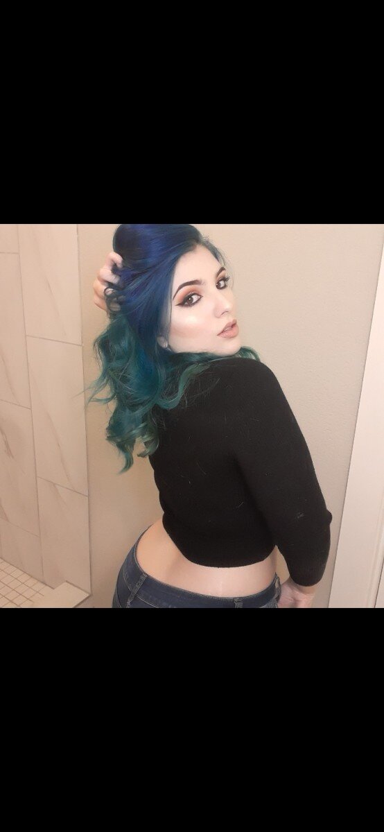 Laurencat33 (@laurencat33), OnlyFans creator