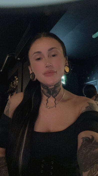 Laurencattxo (@laurencattxo), OnlyFans creator