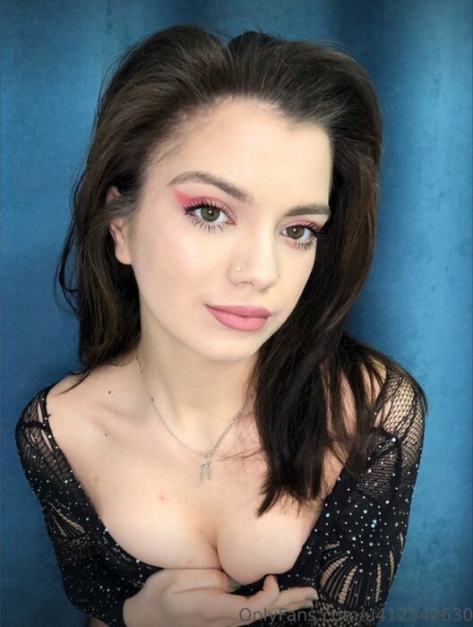 Layla (@laylaamarie69), OnlyFans creator