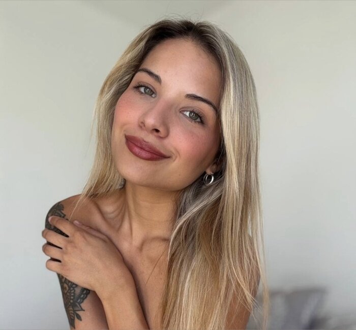 Leavlmtt (@lea_vlmtt), OnlyFans creator