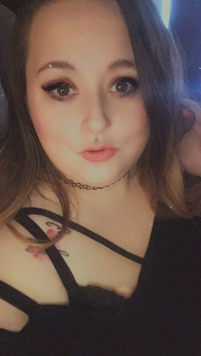 Leahloolabelle (@leahloolabelle), OnlyFans creator