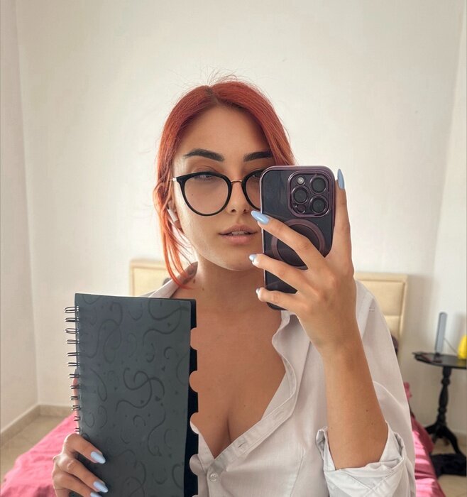 Leahsboobies (@leahsboobies), OnlyFans creator