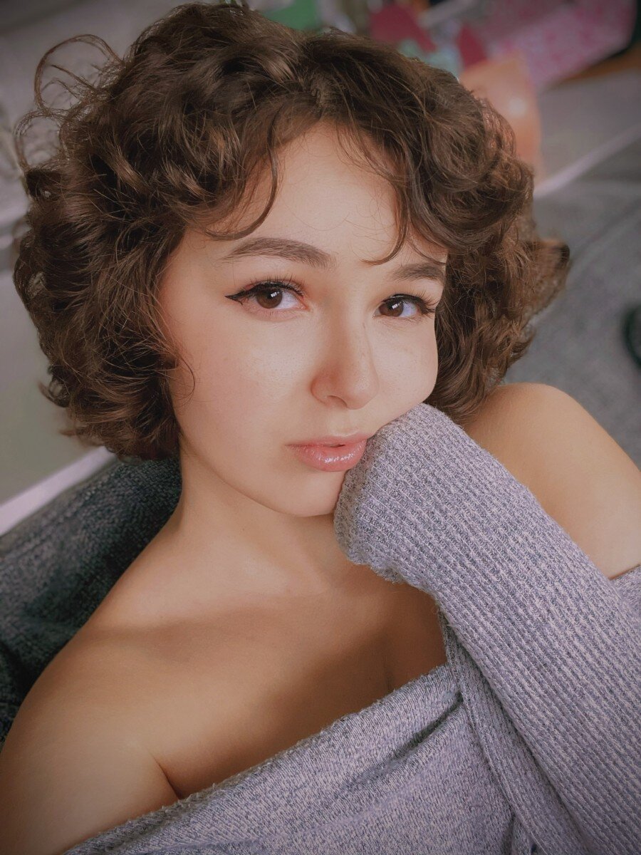 Leanalovings (@leanalovings), OnlyFans creator