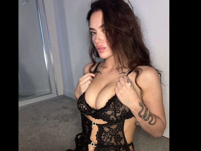 Leannerose1x (@leannerose1x), OnlyFans creator