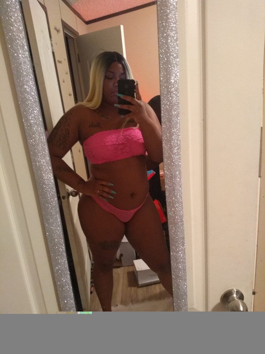 Leedahotwife