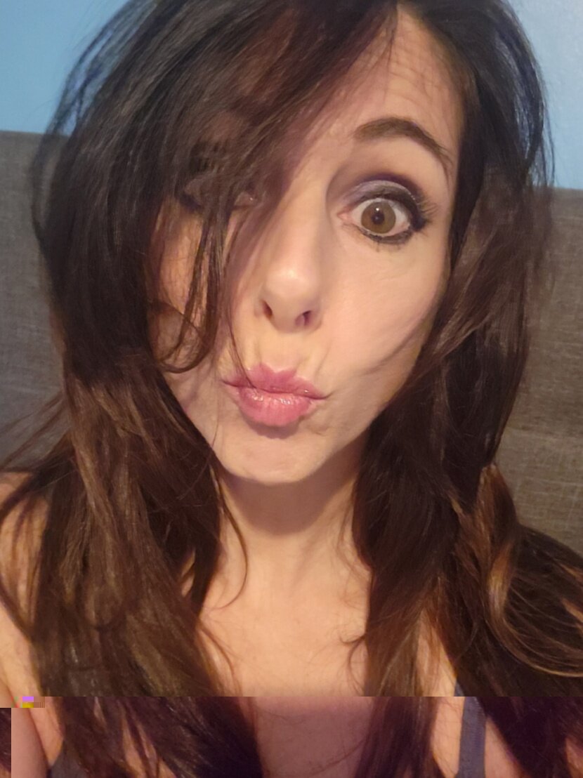 Leighleighton (@leighleighton), OnlyFans creator