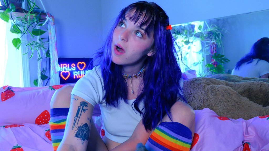 Lenajewel (@lenajewel), OnlyFans creator