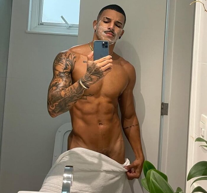 Lenissonbleno (@lenissonbleno), OnlyFans creator