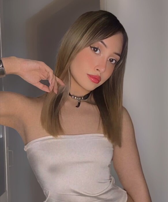 Lennawhite (@lennawhite), OnlyFans creator