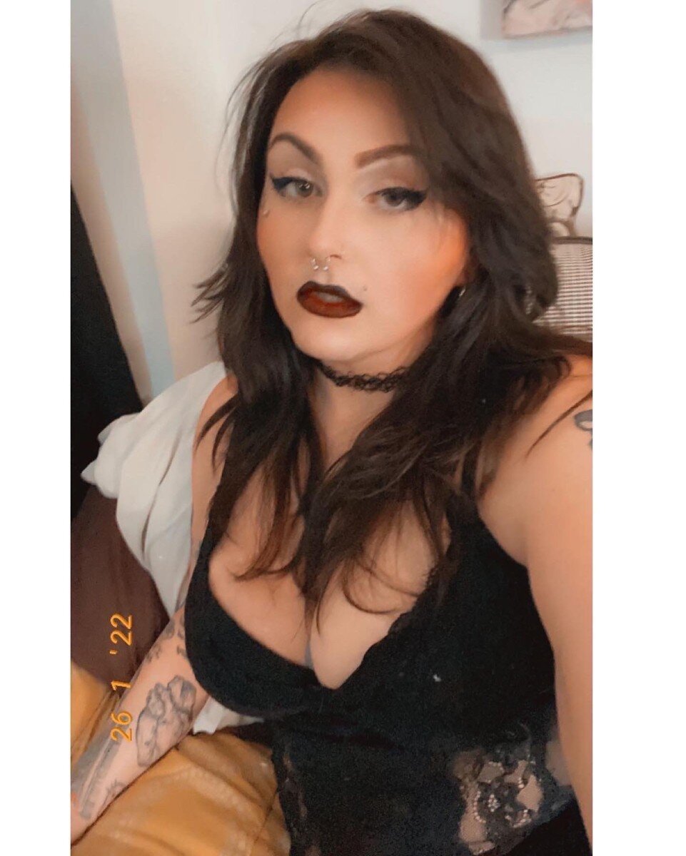 Lenoralagore (@lenoralagore), OnlyFans creator