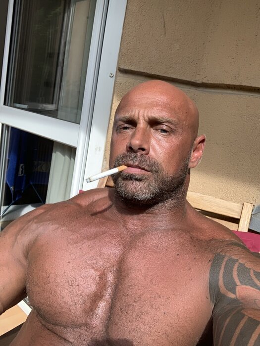 Leonardosa (@leonardosa), OnlyFans creator