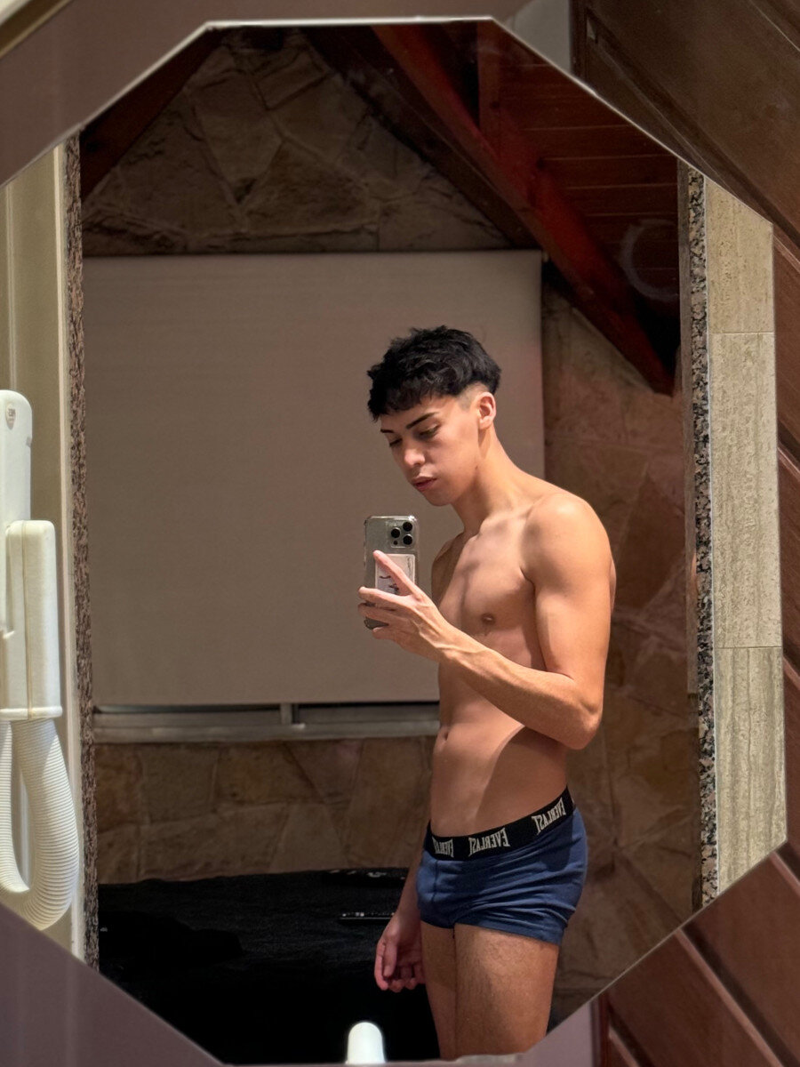 Leoogodoyyy (@leoogodoyyy), OnlyFans creator