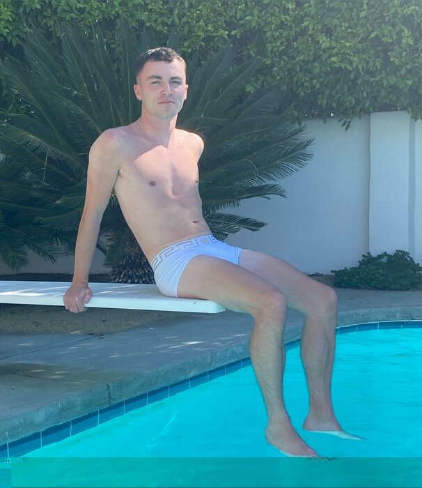 Leowarrenxx (@leowarrenxx), OnlyFans creator