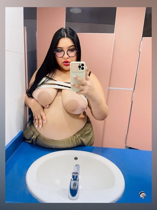 Lexabigbooty (@lexa_bigbooty), OnlyFans creator