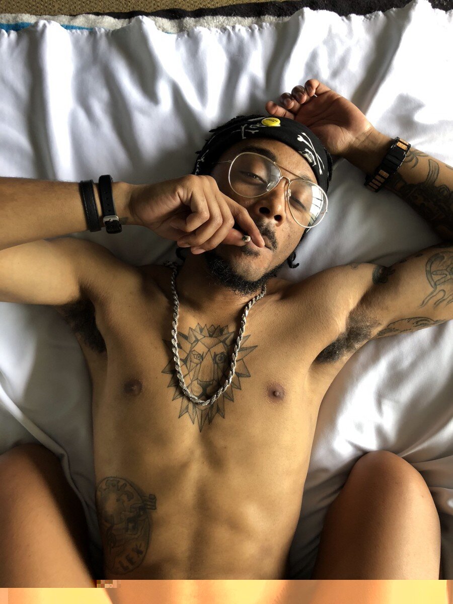 Lexflixandchill (@lexflixandchill), OnlyFans creator