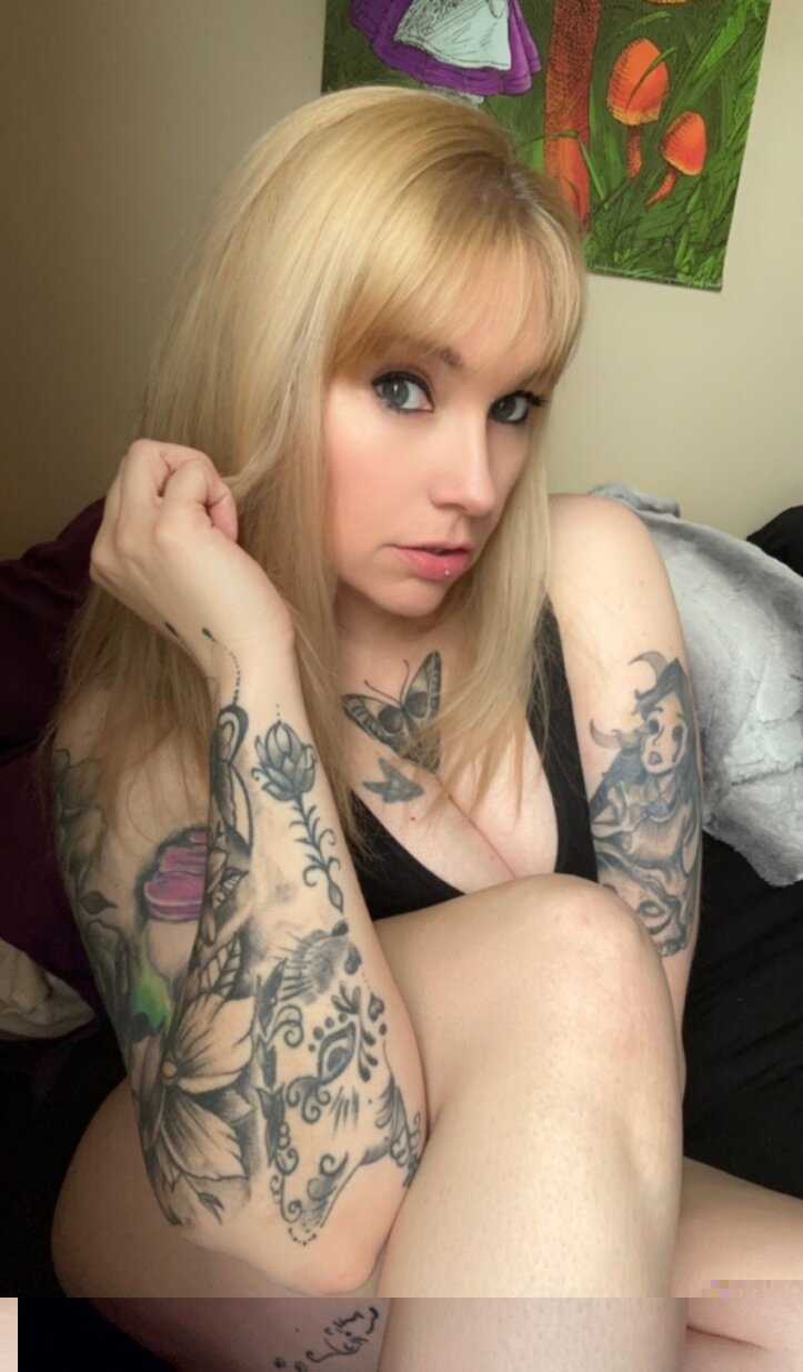 Lexiluvsvip (@lexi_luvsvip), OnlyFans creator