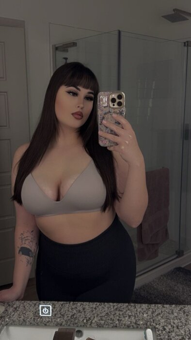 Lexieeduh (@lexieeduh), OnlyFans creator