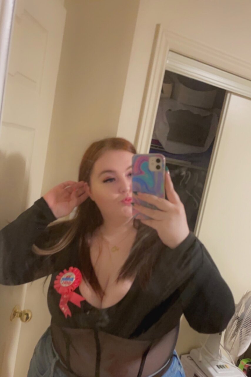 Lexxxsumm (@lexxxsumm), OnlyFans creator