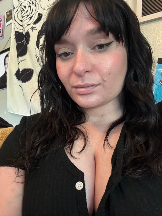 Lexylake (@lexylake), OnlyFans creator