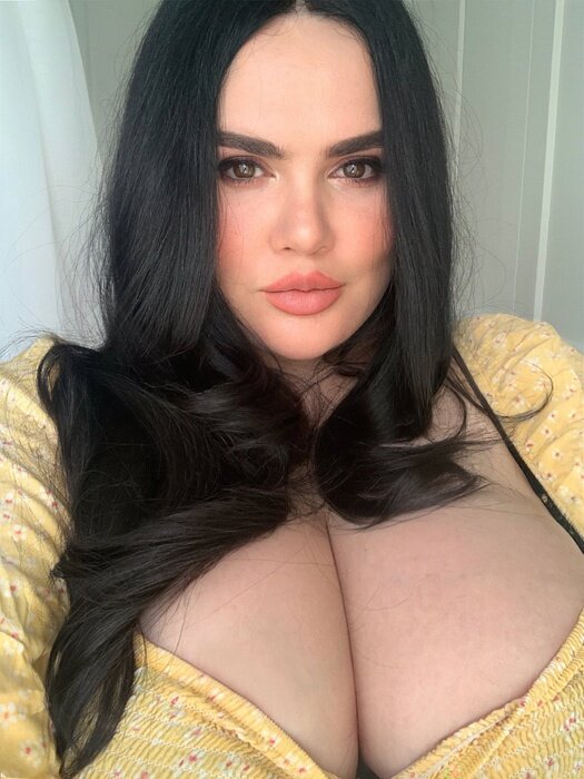 Lexyluofficial (@lexyluofficial), OnlyFans creator