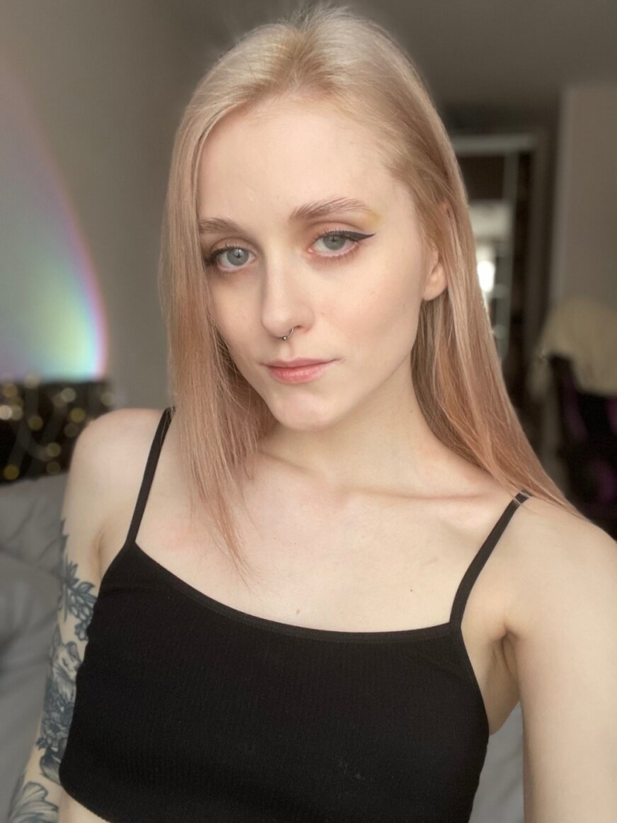 Chloe (@liefhebbers12), OnlyFans creator