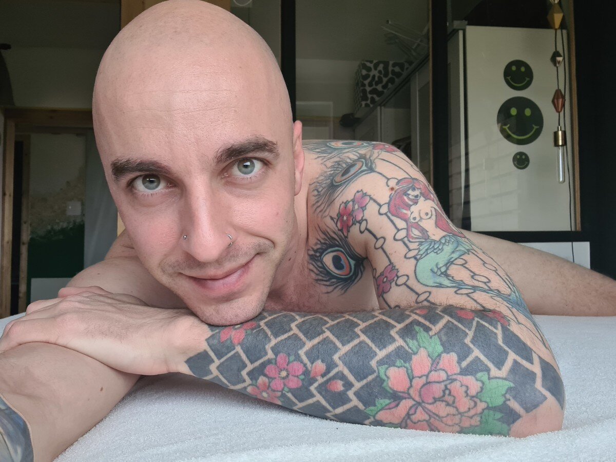 Lightnightfun (@lightnightfun), OnlyFans creator