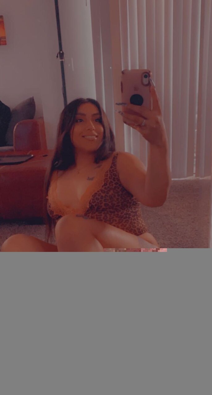 Lillatina24 (@lil_latina24), OnlyFans creator