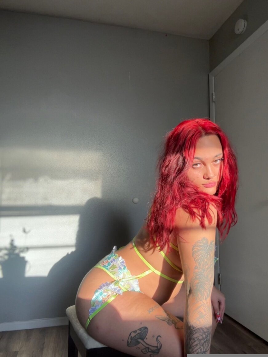 Lilibirdz (@lilibirdz), OnlyFans creator