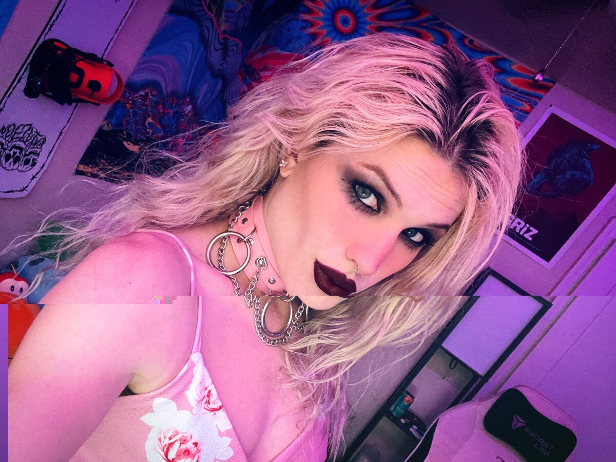 Lilkittyjadee (@lilkittyjadee), OnlyFans creator