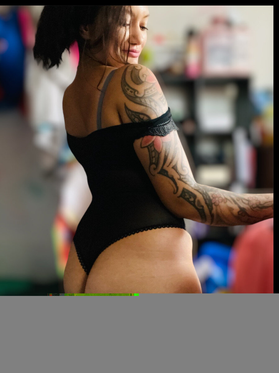 Lilmissaloha (@lilmissaloha), OnlyFans creator