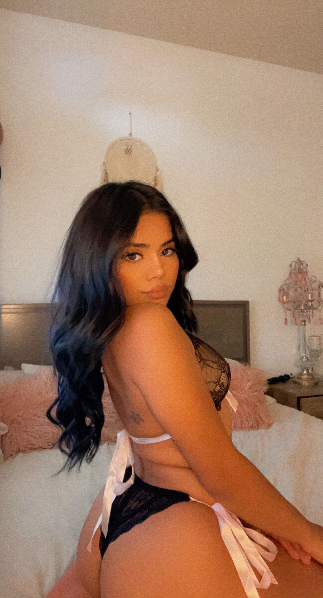 Lilpotatoqueen (@lilpotatoqueen), OnlyFans creator