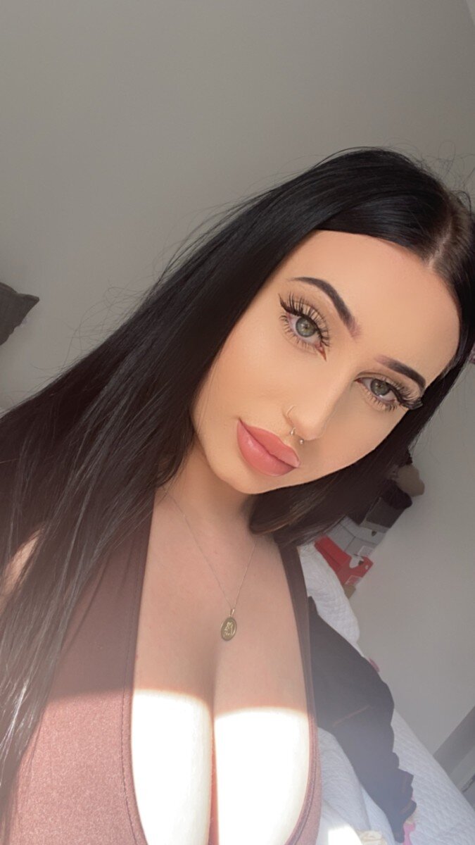 Lilrubyvert (@lilrubyvert), OnlyFans creator