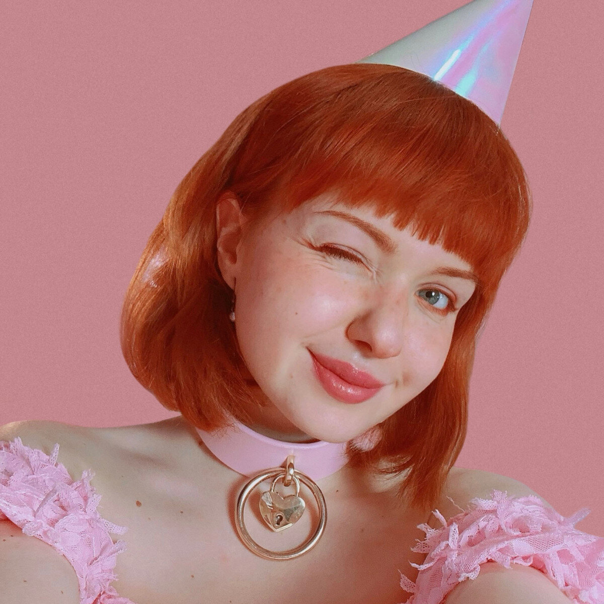 Lilslvkitten (@lilslvkitten), OnlyFans creator