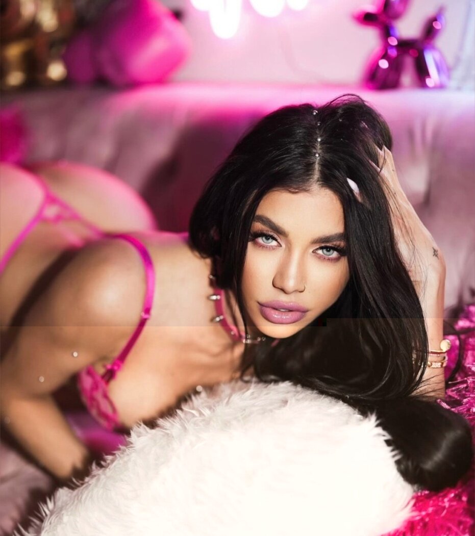 Lilveronicar (@lilveronicar), OnlyFans creator