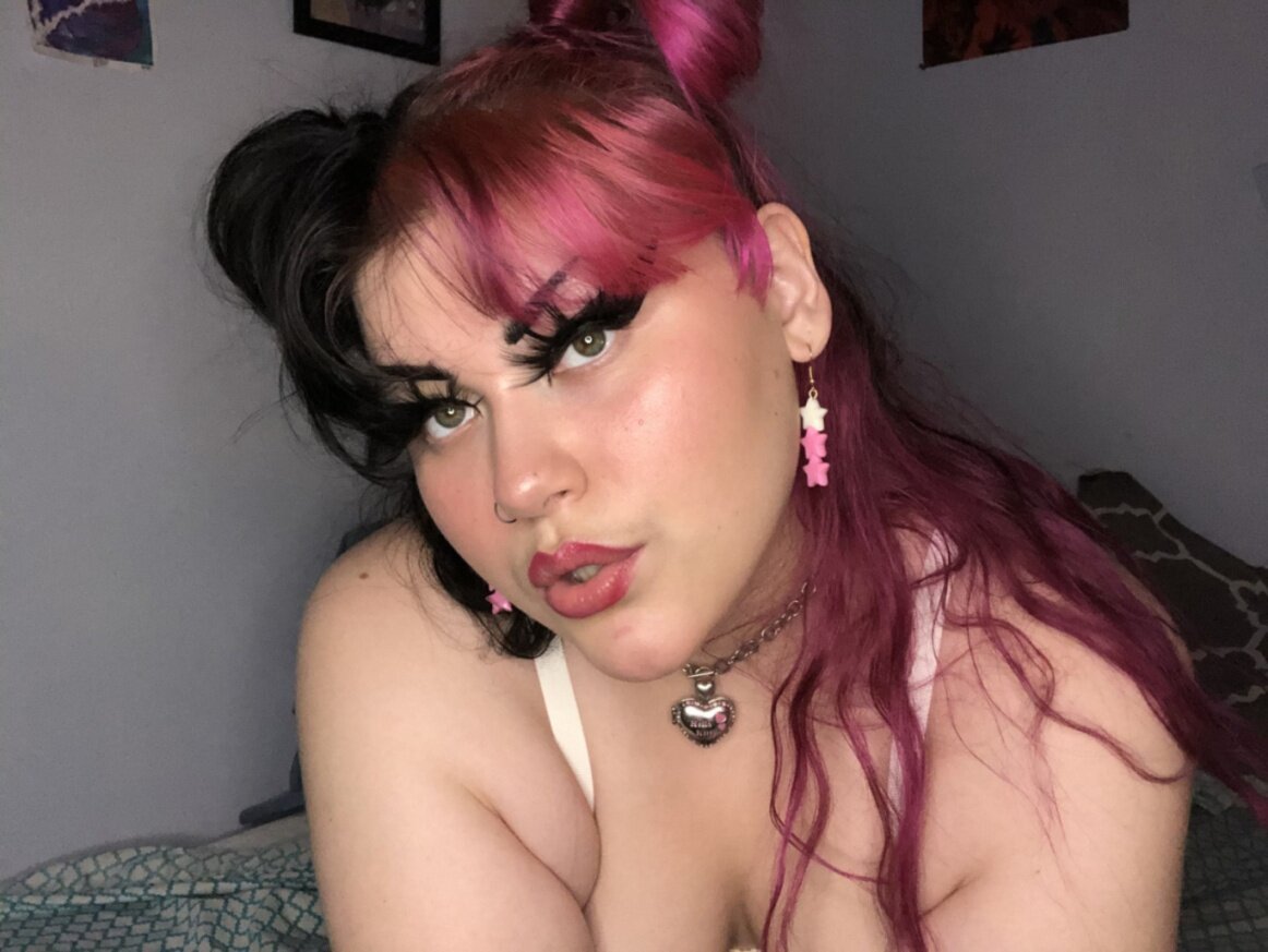 Lilw1tchy (@lilw1tchy), OnlyFans creator