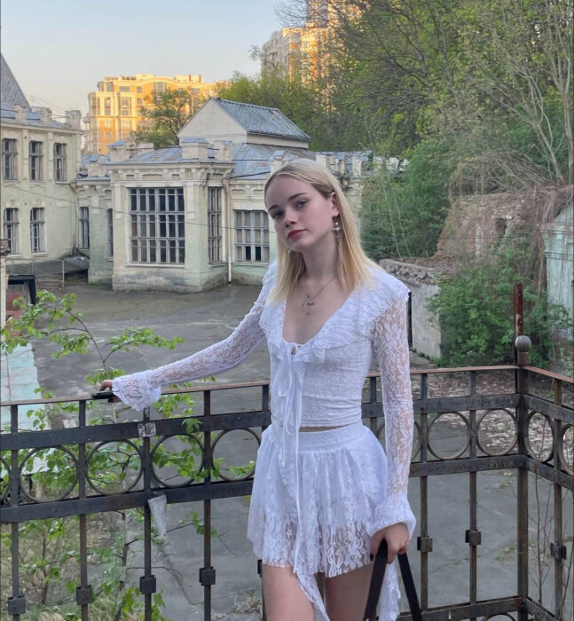 Lily18 (@lily.18), OnlyFans creator