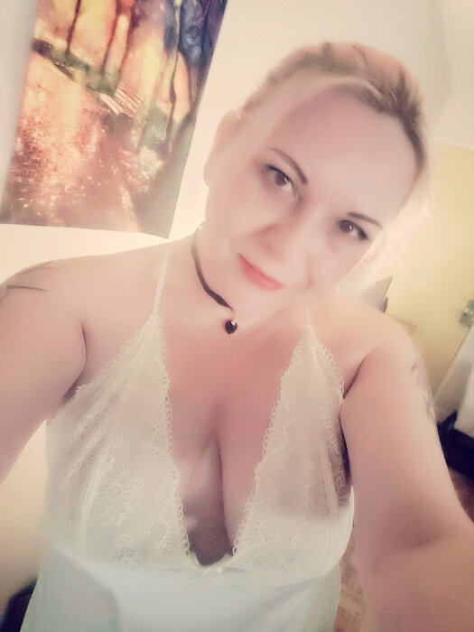 Lilyanna39 (@lilyanna39), OnlyFans creator