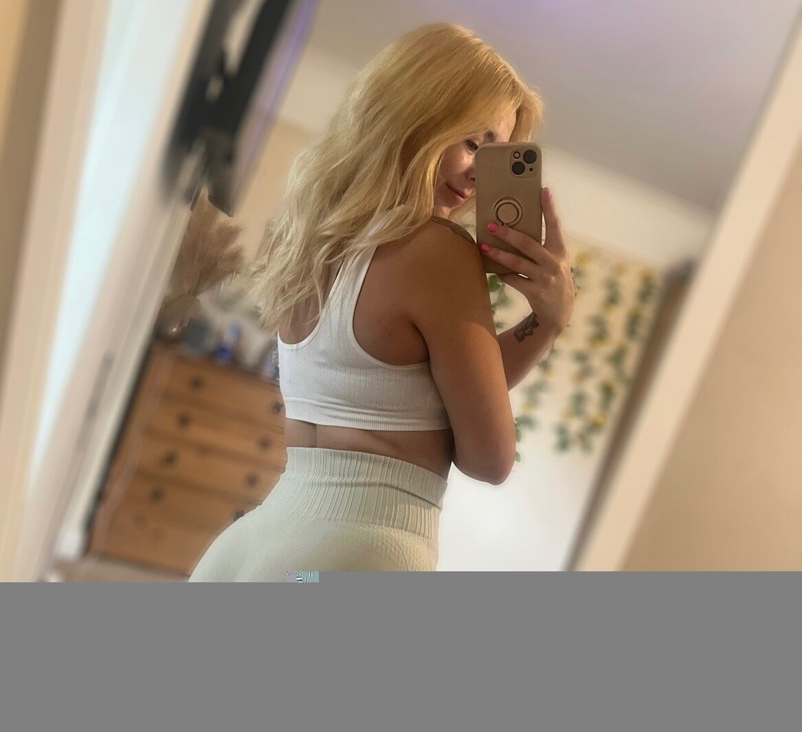 Lilybabyxo (@lilybabyxo), OnlyFans creator