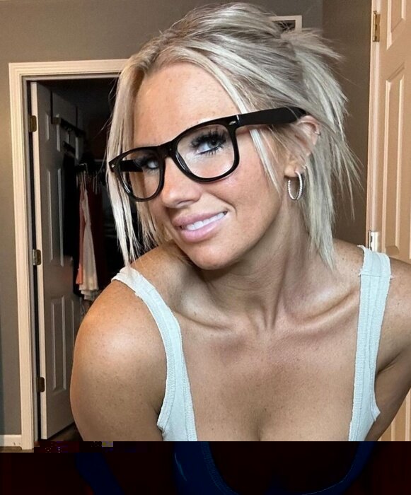 Lilyjerkin (@lilyjerkin), OnlyFans creator