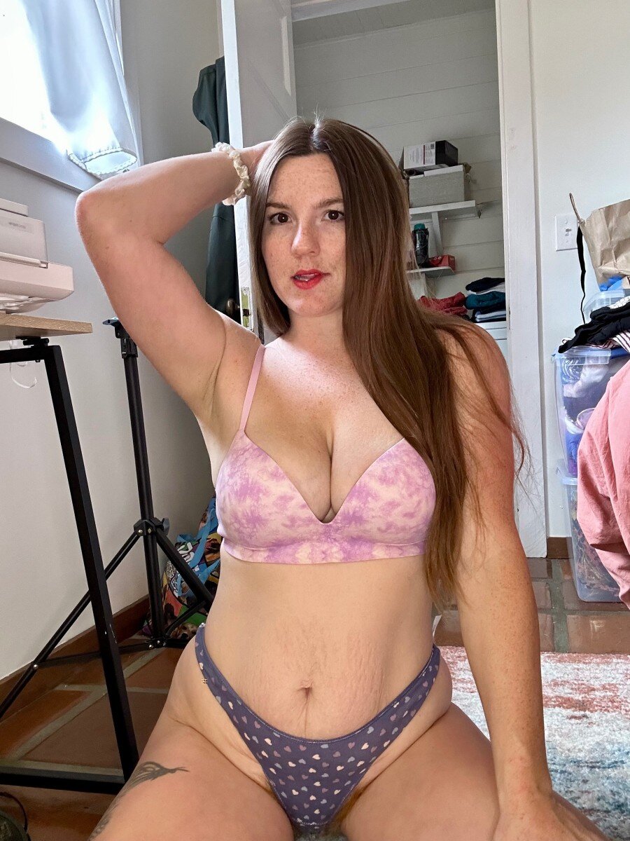 Lilymichifree (@lilymichifree), OnlyFans creator