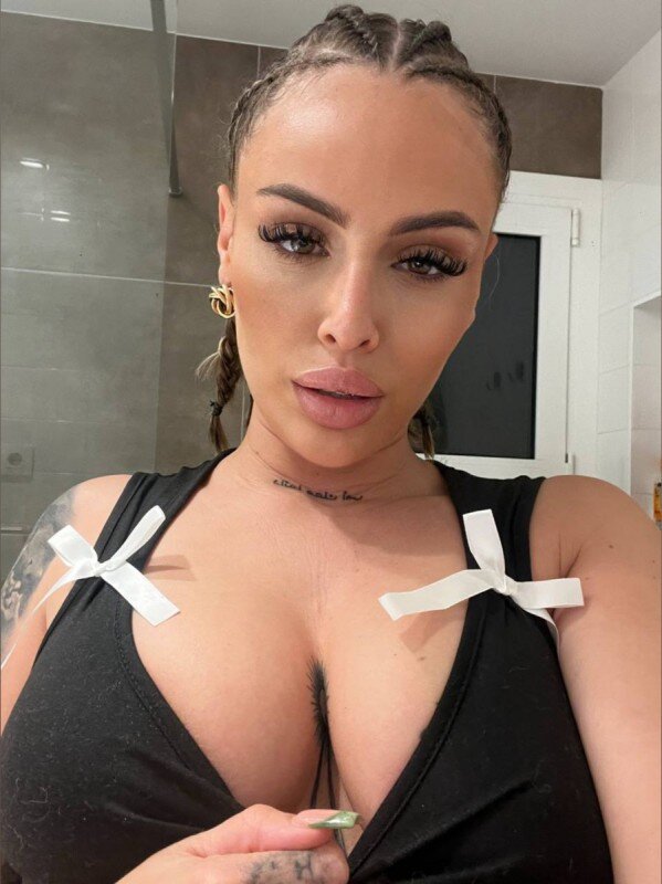 Lilymyst (@lilymyst), OnlyFans creator