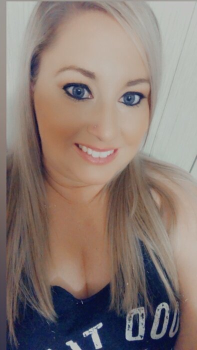 Lilyrose5481 (@lilyrose5481), OnlyFans creator