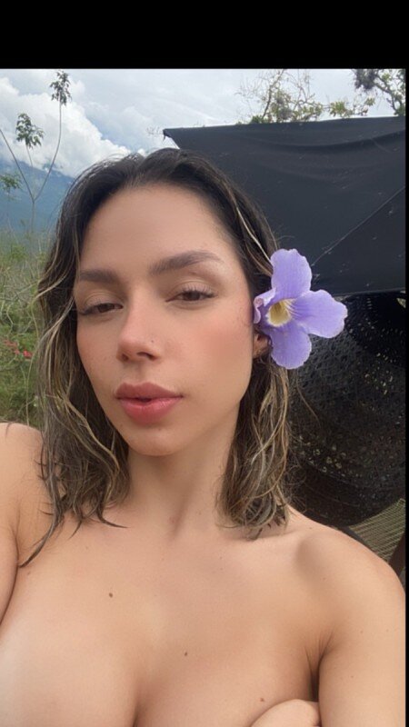Linaduran9 (@linaduran9), OnlyFans creator