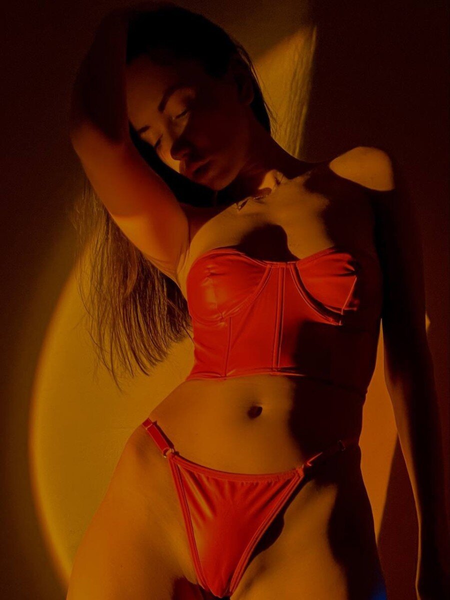 Lindaevensee (@lindaevensee), OnlyFans creator
