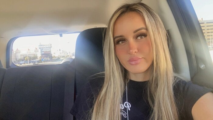 Lindslindsfreee (@lindslindsfreee), OnlyFans creator