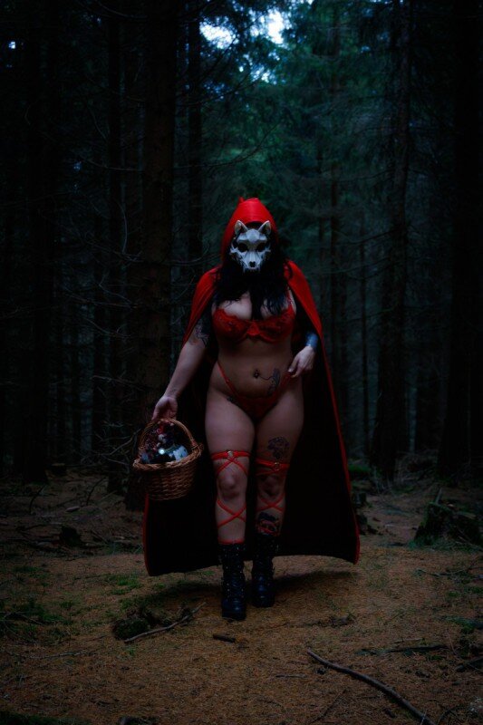 Littlelilith90 (@little_lilith90), OnlyFans creator