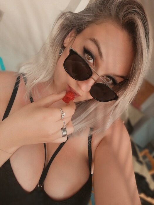 Littledixy (@littledixy), OnlyFans creator