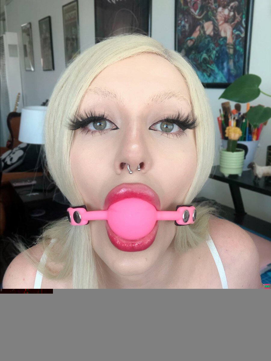 Littledollyparts (@littledollyparts), OnlyFans creator